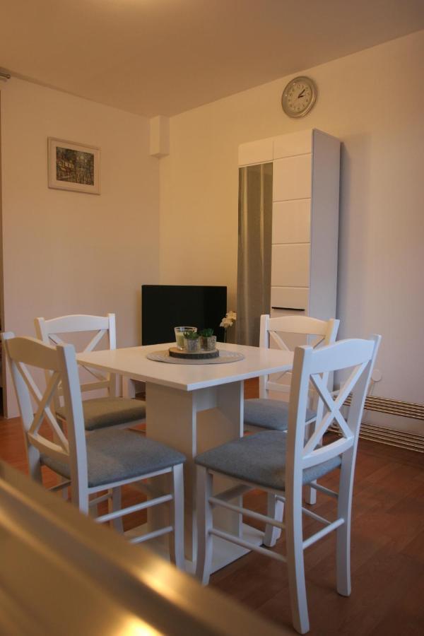 Studio Apartman Maria Čavle Eksteriør billede