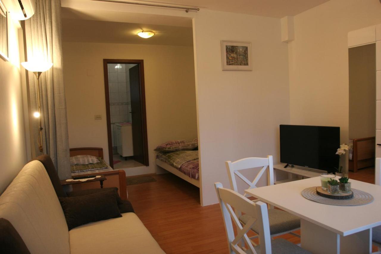 Studio Apartman Maria Čavle Eksteriør billede