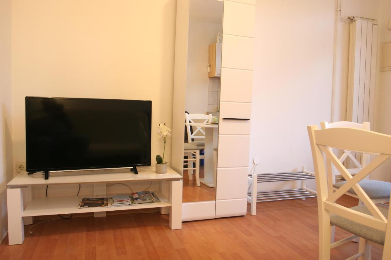 Studio Apartman Maria Čavle Eksteriør billede